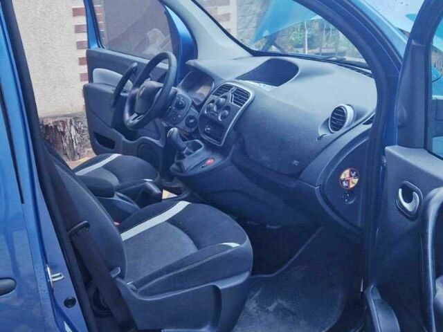 Рено Кенгу 2013 в Одессе на Automoto.ua Синий Рено Кенгу, объемом двигателя 1.5 л и пробегом 211 тыс. км за 10700 $, фото 14 на Automoto.ua
