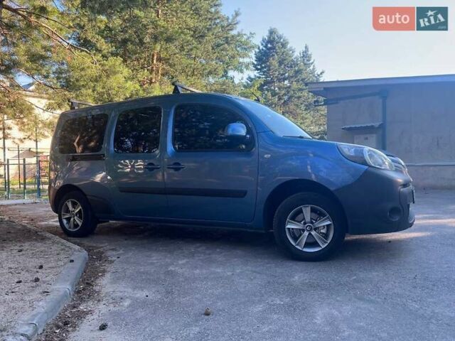 Синий Рено Кенгу, объемом двигателя 0 л и пробегом 180 тыс. км за 13500 $, фото 6 на Automoto.ua