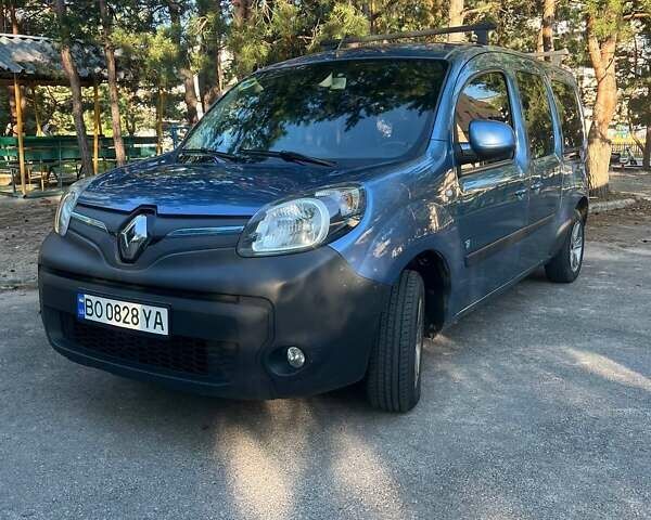 Синий Рено Кенгу, объемом двигателя 0 л и пробегом 180 тыс. км за 13500 $, фото 7 на Automoto.ua
