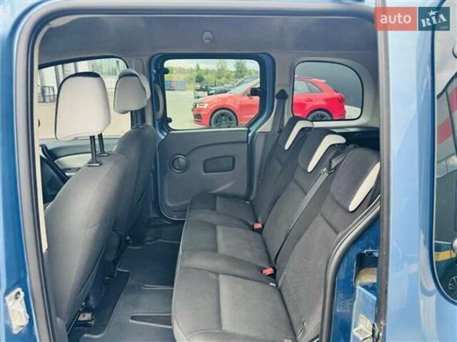 Синий Рено Кенгу, объемом двигателя 1.5 л и пробегом 331 тыс. км за 9400 $, фото 10 на Automoto.ua