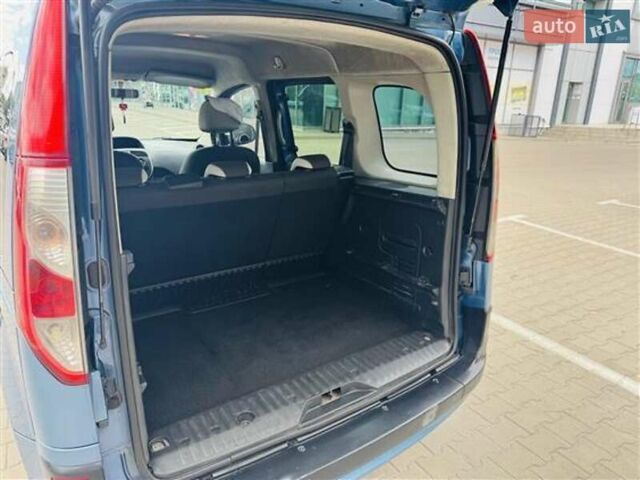 Синий Рено Кенгу, объемом двигателя 1.5 л и пробегом 331 тыс. км за 9400 $, фото 8 на Automoto.ua