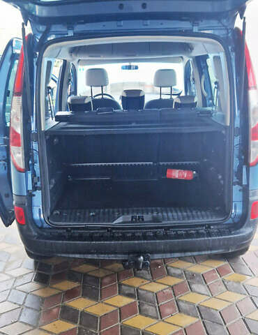 Рено Кенгу 2013 в Одессе на Automoto.ua Синий Рено Кенгу, объемом двигателя 1.5 л и пробегом 211 тыс. км за 10700 $, фото 3 на Automoto.ua