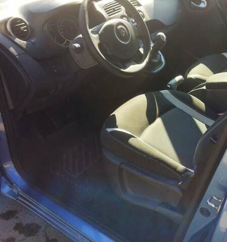 Синий Рено Кенгу, объемом двигателя 1.5 л и пробегом 269 тыс. км за 8500 $, фото 16 на Automoto.ua