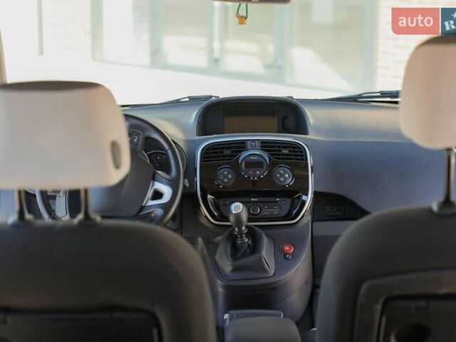 Синий Рено Кенгу, объемом двигателя 1.2 л и пробегом 110 тыс. км за 6490 $, фото 9 на Automoto.ua