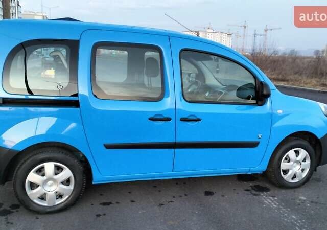Синий Рено Кенгу, объемом двигателя 0 л и пробегом 34 тыс. км за 7300 $, фото 16 на Automoto.ua