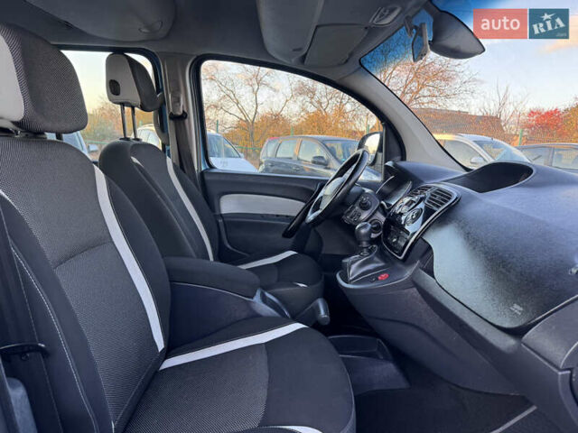 Синій Рено Кєнгу, об'ємом двигуна 1.5 л та пробігом 220 тис. км за 11990 $, фото 26 на Automoto.ua