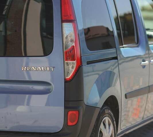 Синий Рено Кенгу, объемом двигателя 1.2 л и пробегом 110 тыс. км за 6490 $, фото 48 на Automoto.ua