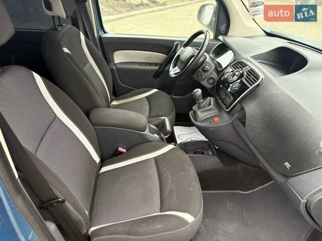 Синій Рено Кєнгу, об'ємом двигуна 1.2 л та пробігом 110 тис. км за 6490 $, фото 4 на Automoto.ua