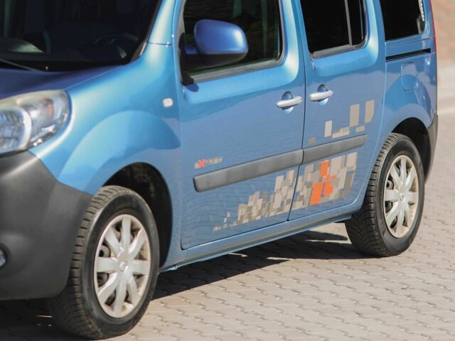 Синий Рено Кенгу, объемом двигателя 1.2 л и пробегом 110 тыс. км за 6490 $, фото 2 на Automoto.ua