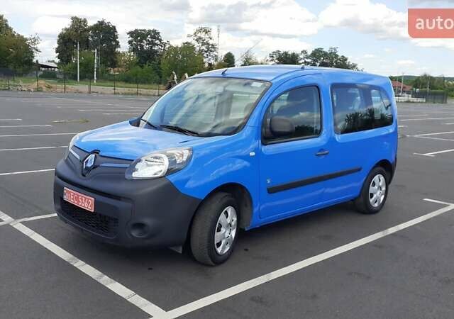 Синий Рено Кенгу, объемом двигателя 0 л и пробегом 34 тыс. км за 7300 $, фото 33 на Automoto.ua