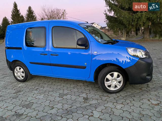 Синий Рено Кенгу, объемом двигателя 0 л и пробегом 39 тыс. км за 6700 $, фото 3 на Automoto.ua