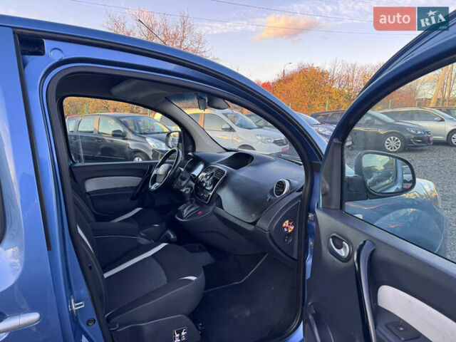 Синій Рено Кєнгу, об'ємом двигуна 1.5 л та пробігом 220 тис. км за 11990 $, фото 25 на Automoto.ua
