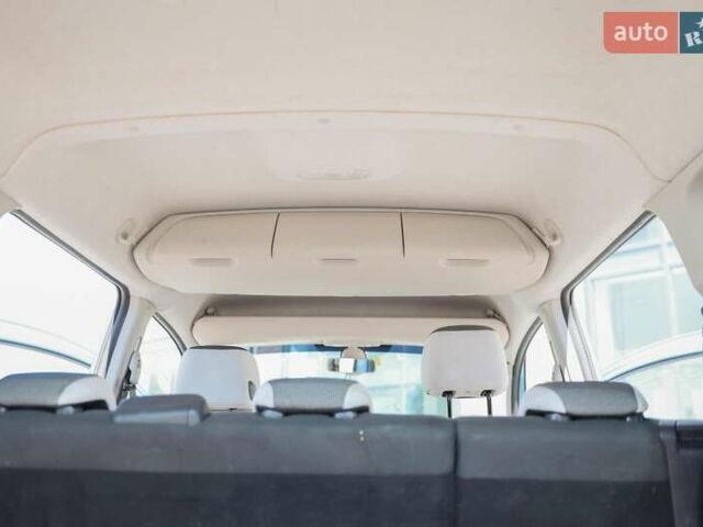 Синий Рено Кенгу, объемом двигателя 1.2 л и пробегом 110 тыс. км за 6490 $, фото 22 на Automoto.ua