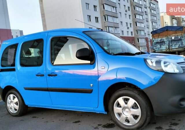 Синий Рено Кенгу, объемом двигателя 0 л и пробегом 34 тыс. км за 7300 $, фото 5 на Automoto.ua