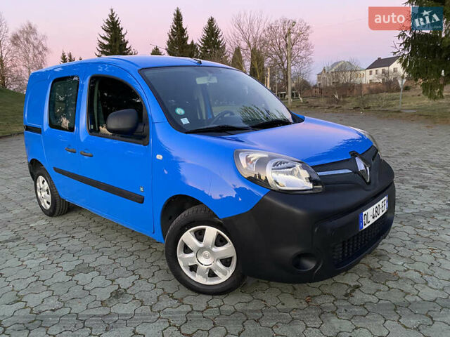 Синий Рено Кенгу, объемом двигателя 0 л и пробегом 39 тыс. км за 6700 $, фото 2 на Automoto.ua