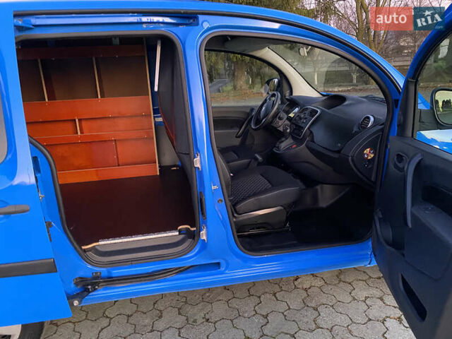 Синий Рено Кенгу, объемом двигателя 0 л и пробегом 39 тыс. км за 6700 $, фото 25 на Automoto.ua