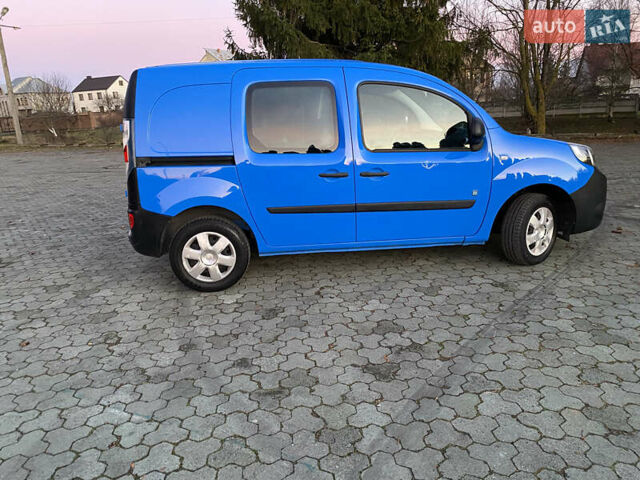 Синий Рено Кенгу, объемом двигателя 0 л и пробегом 39 тыс. км за 6700 $, фото 4 на Automoto.ua