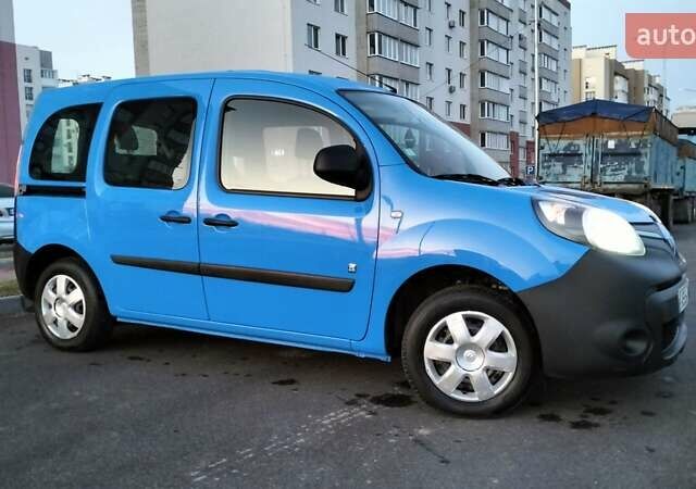 Синий Рено Кенгу, объемом двигателя 0 л и пробегом 34 тыс. км за 7300 $, фото 22 на Automoto.ua
