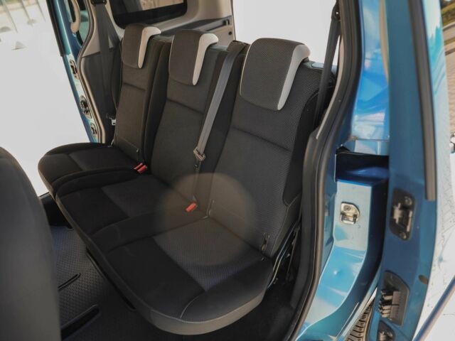 Синий Рено Кенгу, объемом двигателя 1.2 л и пробегом 110 тыс. км за 6490 $, фото 18 на Automoto.ua