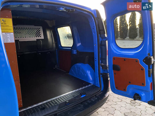 Синий Рено Кенгу, объемом двигателя 0 л и пробегом 39 тыс. км за 6700 $, фото 19 на Automoto.ua