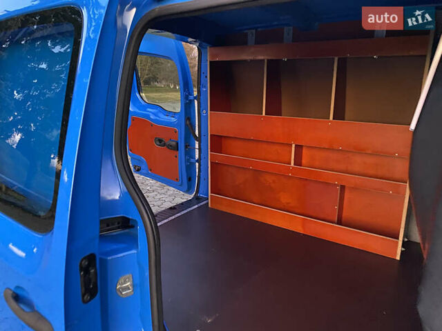 Синий Рено Кенгу, объемом двигателя 0 л и пробегом 39 тыс. км за 6700 $, фото 20 на Automoto.ua