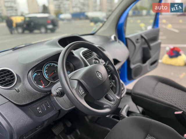 Синій Рено Кєнгу, об'ємом двигуна 0 л та пробігом 30 тис. км за 5550 $, фото 30 на Automoto.ua