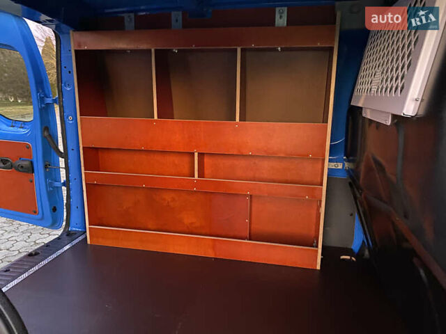 Синий Рено Кенгу, объемом двигателя 0 л и пробегом 39 тыс. км за 6700 $, фото 22 на Automoto.ua