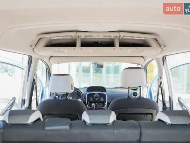 Синий Рено Кенгу, объемом двигателя 1.2 л и пробегом 110 тыс. км за 6490 $, фото 59 на Automoto.ua