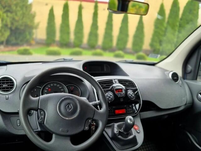 Синий Рено Кенгу, объемом двигателя 1.5 л и пробегом 140 тыс. км за 7800 $, фото 14 на Automoto.ua