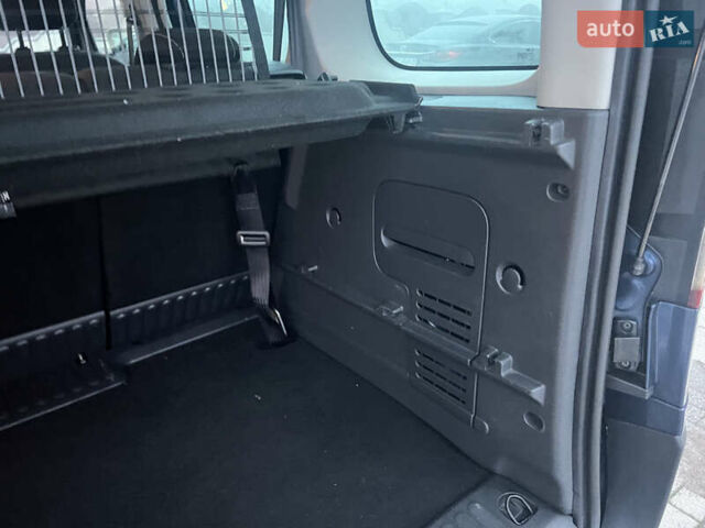 Синий Рено Кенгу, объемом двигателя 1.5 л и пробегом 180 тыс. км за 12750 $, фото 42 на Automoto.ua