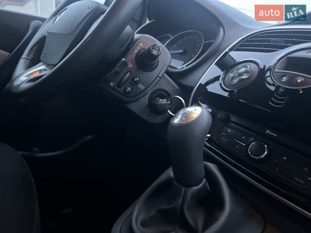 Синий Рено Кенгу, объемом двигателя 1.5 л и пробегом 180 тыс. км за 12750 $, фото 36 на Automoto.ua