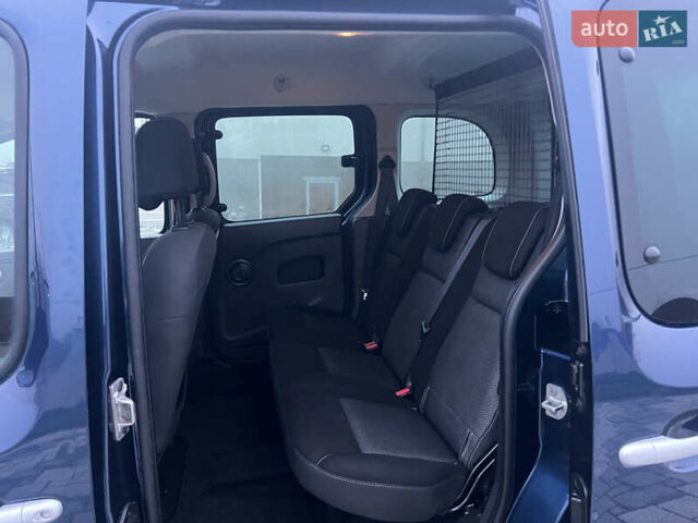 Синий Рено Кенгу, объемом двигателя 1.5 л и пробегом 180 тыс. км за 12750 $, фото 25 на Automoto.ua