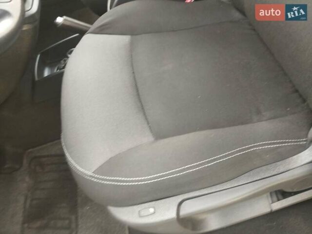 Синий Рено Кенгу, объемом двигателя 0 л и пробегом 210 тыс. км за 12431 $, фото 8 на Automoto.ua