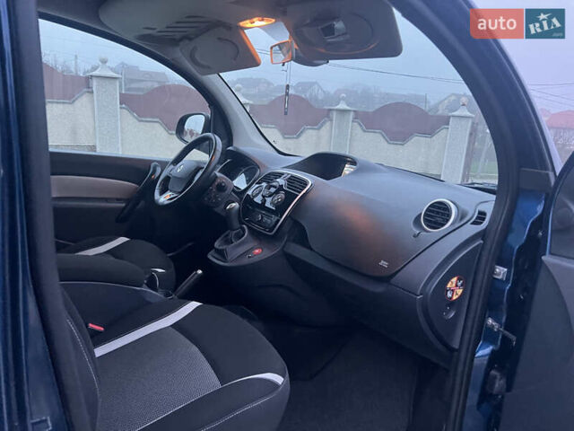 Синий Рено Кенгу, объемом двигателя 1.5 л и пробегом 180 тыс. км за 12750 $, фото 35 на Automoto.ua