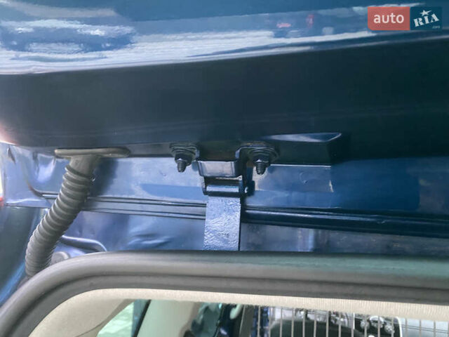 Синий Рено Кенгу, объемом двигателя 1.5 л и пробегом 180 тыс. км за 12750 $, фото 86 на Automoto.ua