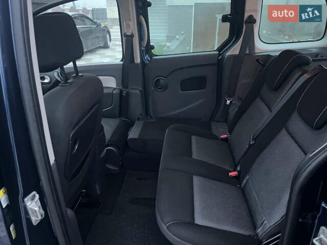 Синий Рено Кенгу, объемом двигателя 1.5 л и пробегом 180 тыс. км за 12750 $, фото 53 на Automoto.ua