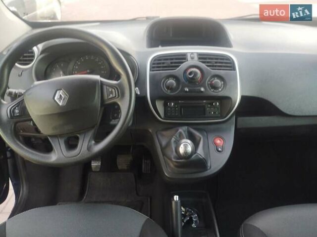 Синий Рено Кенгу, объемом двигателя 0 л и пробегом 210 тыс. км за 12431 $, фото 7 на Automoto.ua