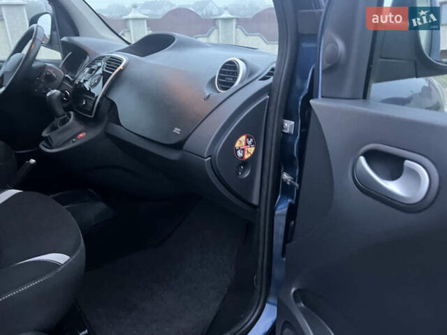 Синий Рено Кенгу, объемом двигателя 1.5 л и пробегом 180 тыс. км за 12750 $, фото 37 на Automoto.ua