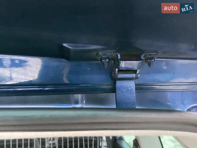 Синий Рено Кенгу, объемом двигателя 1.5 л и пробегом 180 тыс. км за 12750 $, фото 87 на Automoto.ua