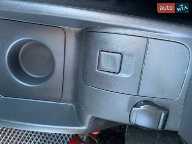 Синій Рено Кєнгу, об'ємом двигуна 1.2 л та пробігом 148 тис. км за 13500 $, фото 19 на Automoto.ua