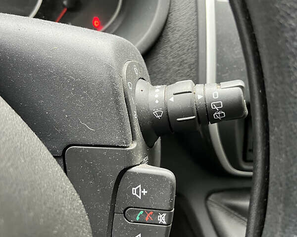 Синій Рено Кєнгу, об'ємом двигуна 1.2 л та пробігом 120 тис. км за 8900 $, фото 14 на Automoto.ua