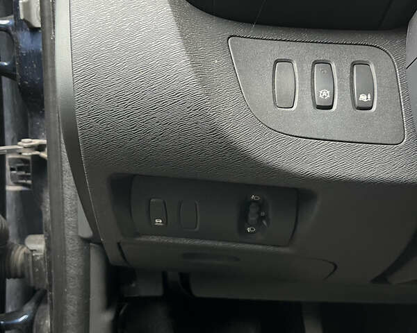 Синій Рено Кєнгу, об'ємом двигуна 1.2 л та пробігом 120 тис. км за 8900 $, фото 16 на Automoto.ua