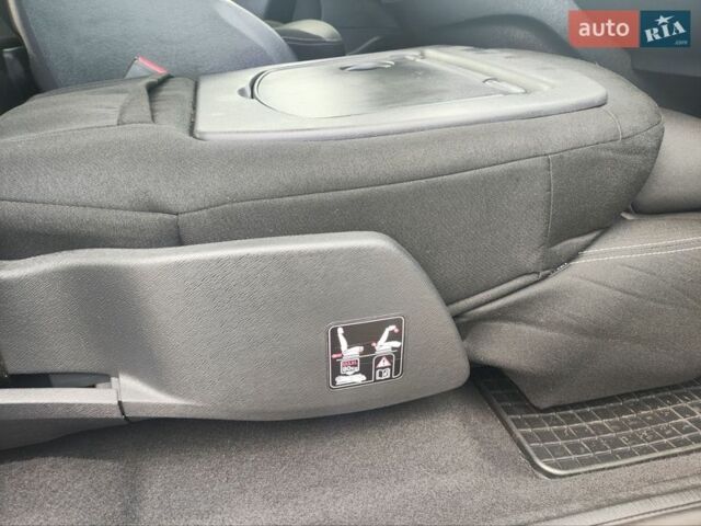 Синий Рено Кенгу, объемом двигателя 1.5 л и пробегом 163 тыс. км за 13300 $, фото 39 на Automoto.ua