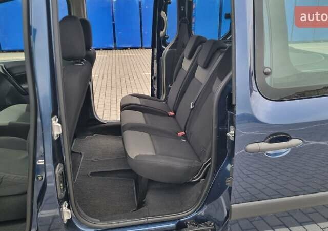 Синій Рено Кєнгу, об'ємом двигуна 1.5 л та пробігом 130 тис. км за 13700 $, фото 18 на Automoto.ua