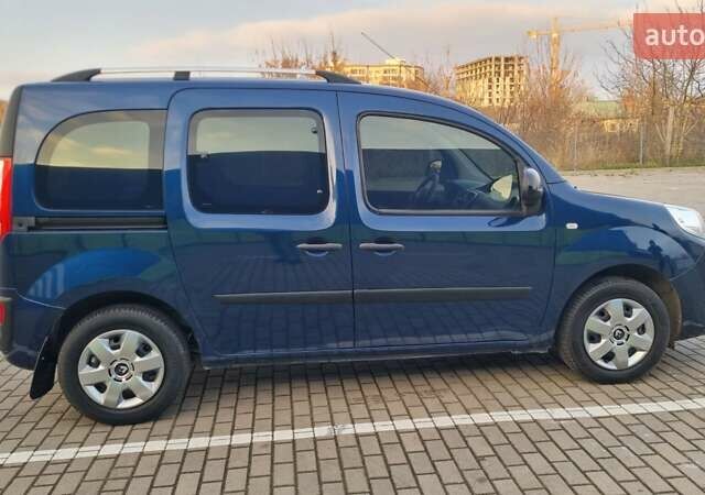 Синій Рено Кєнгу, об'ємом двигуна 1.5 л та пробігом 130 тис. км за 13700 $, фото 5 на Automoto.ua