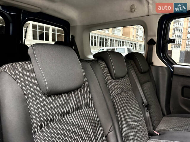 Синій Рено Кєнгу, об'ємом двигуна 1.5 л та пробігом 198 тис. км за 15900 $, фото 17 на Automoto.ua