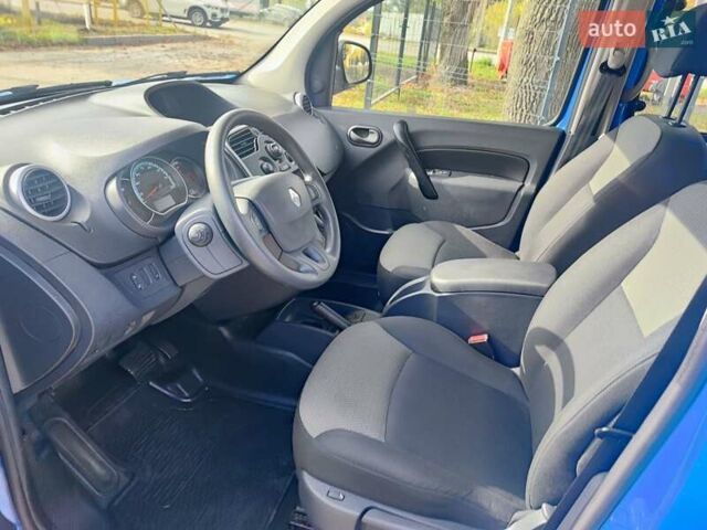 Синий Рено Кенгу, объемом двигателя 0 л и пробегом 30 тыс. км за 15999 $, фото 1 на Automoto.ua