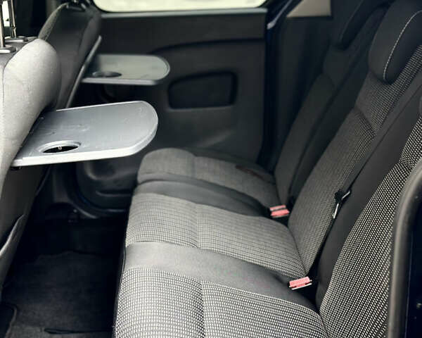 Синій Рено Кєнгу, об'ємом двигуна 1.5 л та пробігом 198 тис. км за 15900 $, фото 14 на Automoto.ua