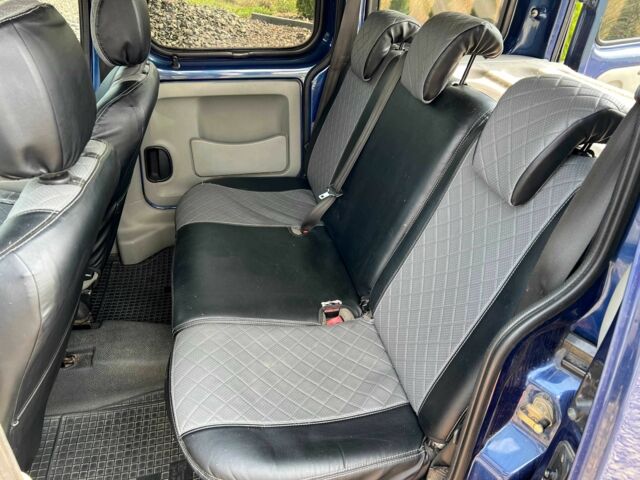 Синий Рено Кенгу, объемом двигателя 1.5 л и пробегом 290 тыс. км за 4400 $, фото 6 на Automoto.ua