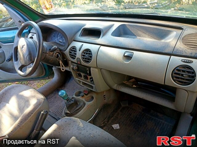 Рено Кенгу 2004 в Первомайск на Automoto.ua Зеленый Рено Кенгу, объемом двигателя 1.9 л и пробегом 350 тыс. км за 1900 $, фото 4 на Automoto.ua